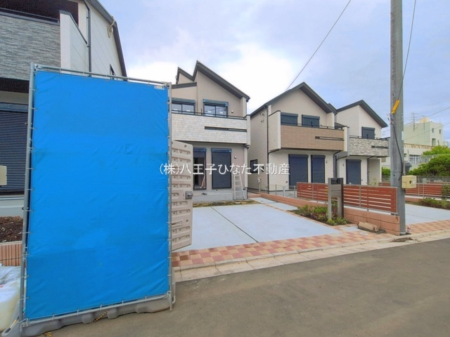 祝成約済み　八王子市　石川町　新築戸建ての外観|～仲介手数料無料☆八王子ひなた不動産～八王子市石川町　新築戸建て