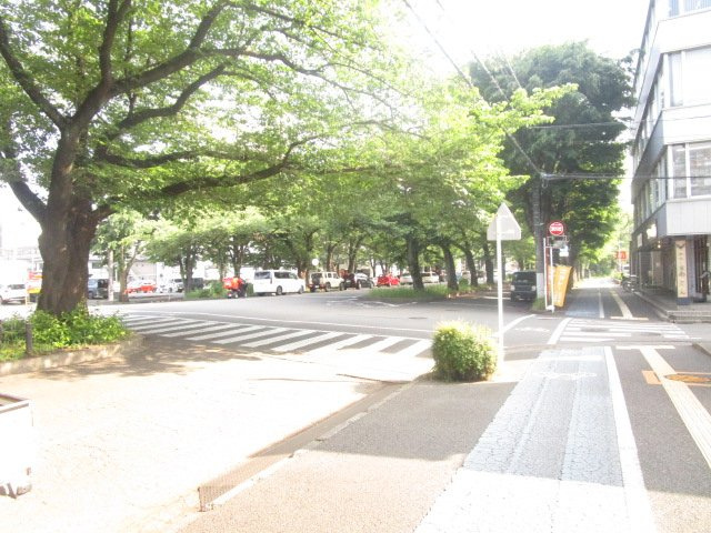 相模原市中央区横山２丁目の倉庫の周辺