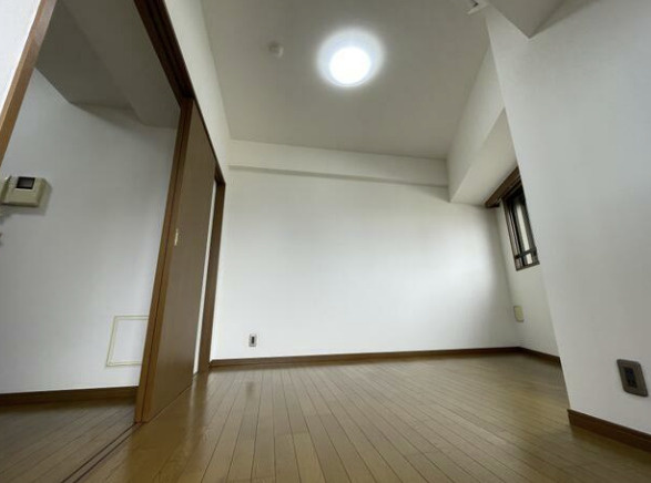 フェニックス笹塚弐番館の居間・リビング