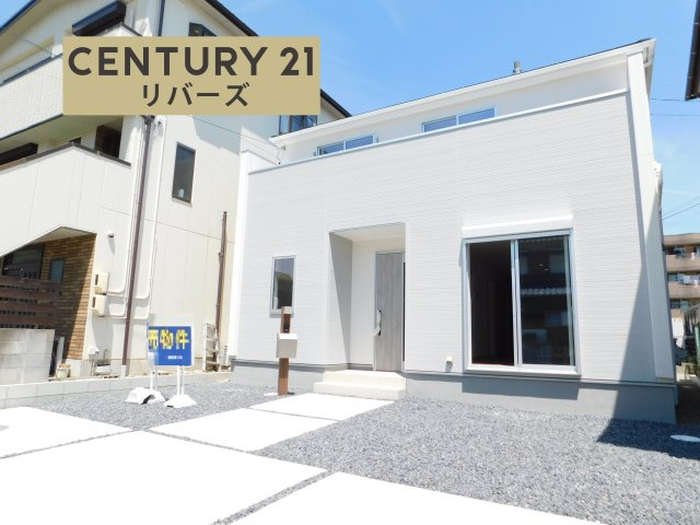 津島市江東町３丁目の新築一戸建の外観|☆限定１棟☆　　いつでもご案内出来ます♪（お問合せ当日、平日、水曜、夜間でもＯＫ）南向き！　敷地４８．７２坪！　長期優良住宅♪　駐車並列３台ＯＫ！　２階全室ＷＩＣ完備！　小・中学校徒歩１０分圏内♪