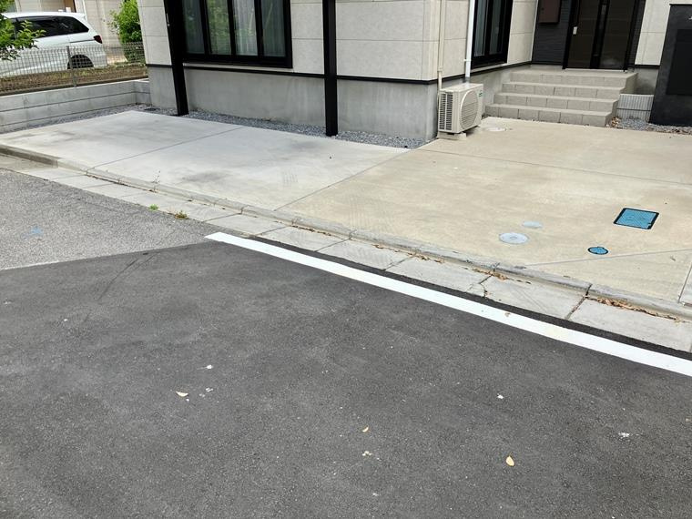 早稲田戸建の駐車場