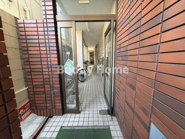 帝塚山ハイツのエントランス