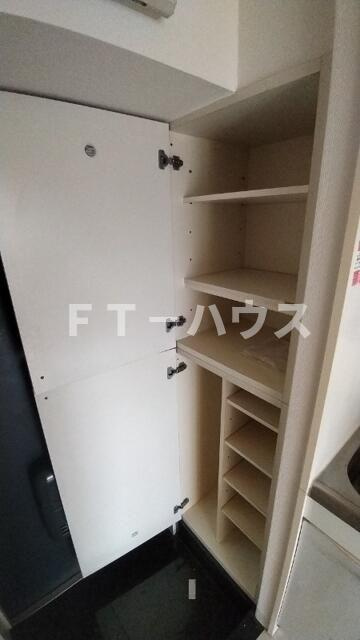 サンマリノ（Ａ－０２４）の玄関