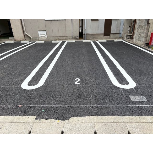 新栄町31駐車場の内装