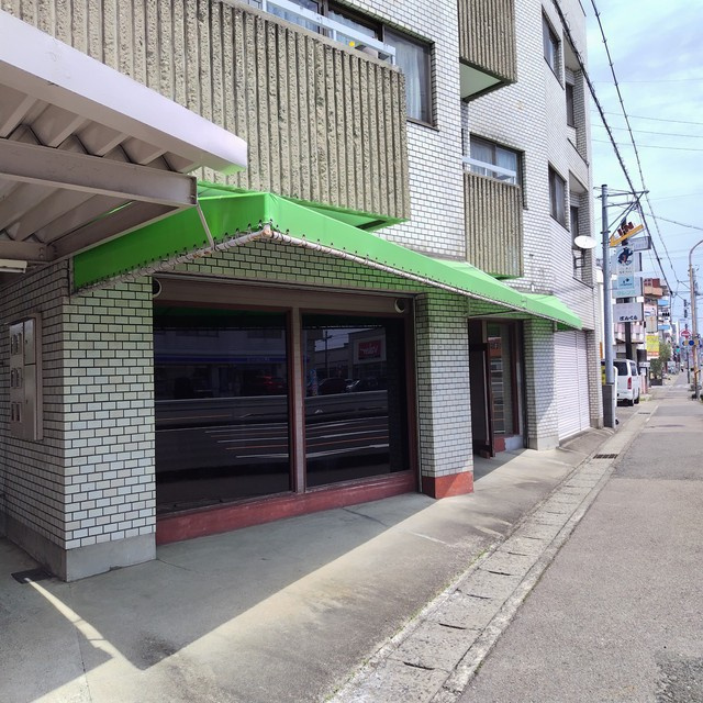 岐阜市鏡島精華３丁目の店舗事務所