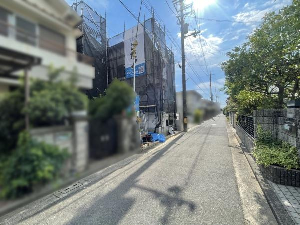 【前面道路含む現地写真】 | ■毎週土・日・祝のご対応可能■
お忙しい方も、お仕事前やお仕事帰りなどお客様のご都合に合わせてご案内致します！キッズルーム・駐車場完備！