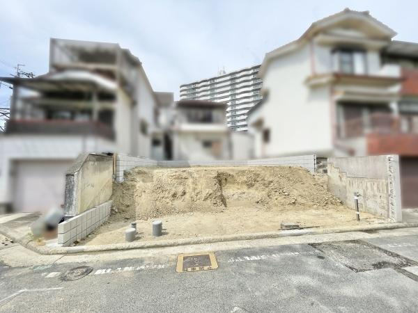 【前面道路含む現地写真】 | 静かな住環境──　子育てや在宅ワークにも適した暮らしが叶います♪