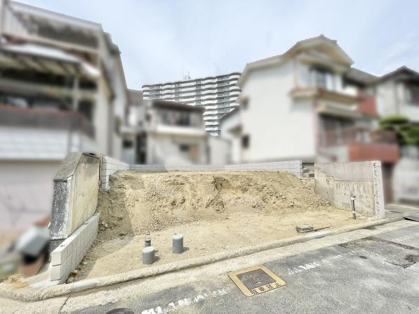 【前面道路含む現地写真】 | 毎日のお散歩も快適なエリアで、ゆとりある住環境が整っています。