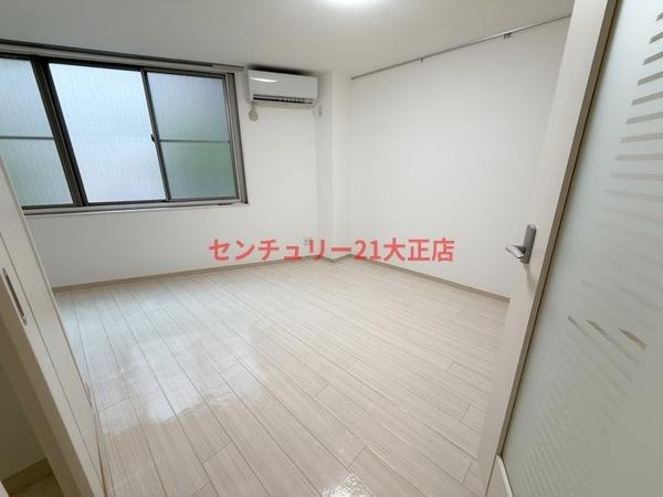 藤田ビルの洋室