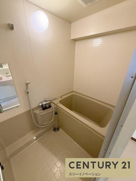 大阪市港区築港３丁目の賃貸マンションの浴室|★広ーいお風呂！★