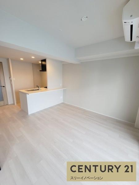 Louis Residence 弁天町の洋室|★アクセントクロスもおしゃれですね★