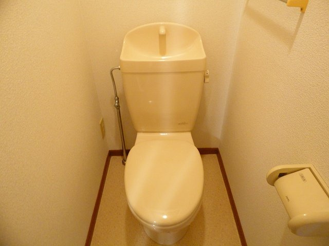 ヴィラヴェルソーのトイレ|シンプルで使いやすいトイレです