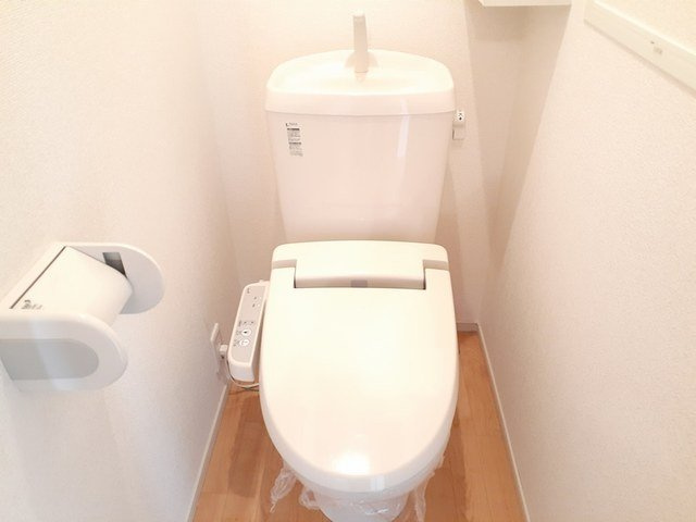 ネクステージⅢのトイレ|落ち着いた色調のトイレです