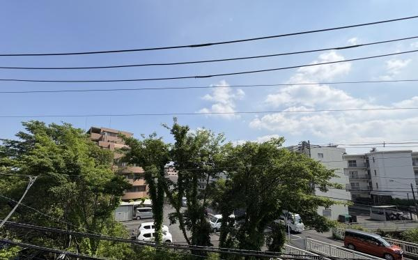 ライオンズマンション江田第５のその他|南向きの陽当たりの良いとても明るいお部屋です。