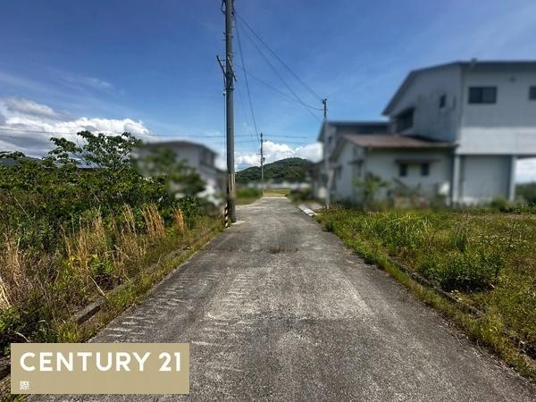 御坊市湯川町丸山　土地の前面道路含む現地写真
