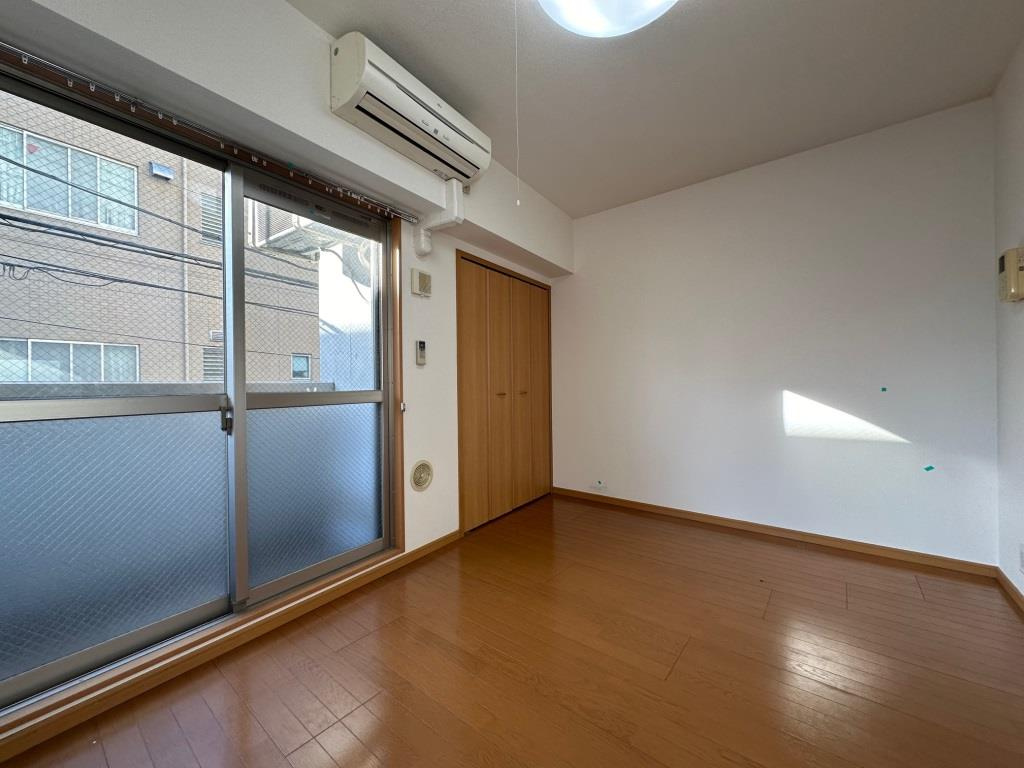 壹番館　濵野の内装