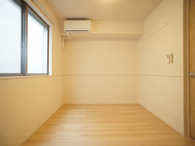 【寝室】 | エクセレント・ヒルＡ | 清潔感のあるきれいな洋間です♪