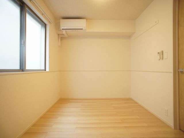 【寝室】 | エクセレント・ヒルＡ | 清潔感のあるきれいな洋間です♪