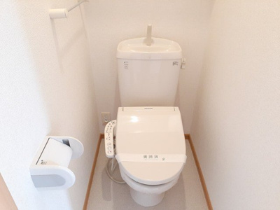 【トイレ】 | セイバリーウエスト | 清潔感のあるトイレです