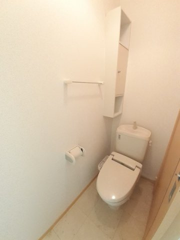 フラワーコートのトイレ|ゆったりとした空間のトイレです