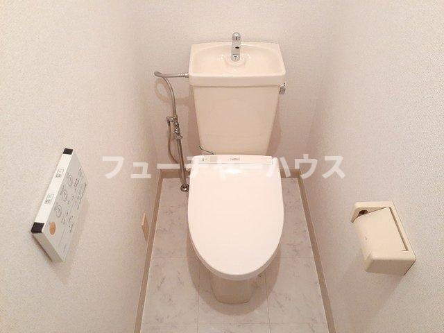 ファミール　Ｂの玄関|シンプルで使いやすい玄関です