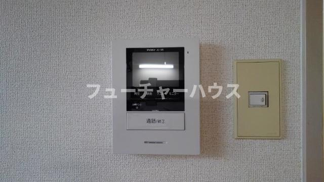 プラドール鈴木のバルコニー|外からの目が気にならないバルコニーで洗濯物が干せます