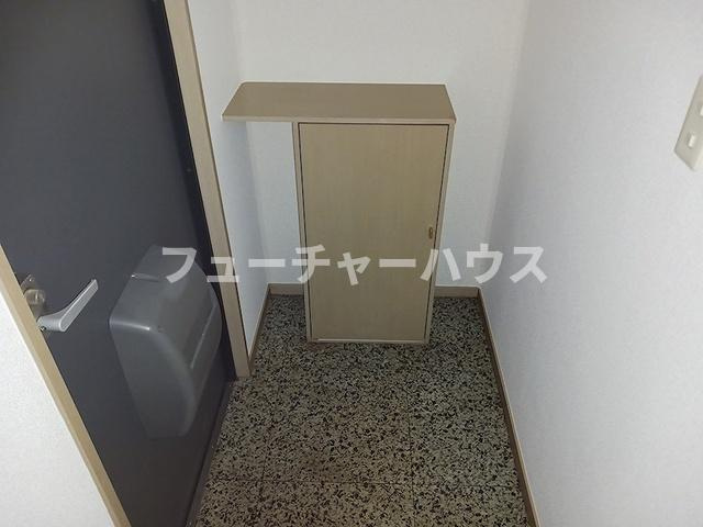 ピュアハイツ川口の玄関