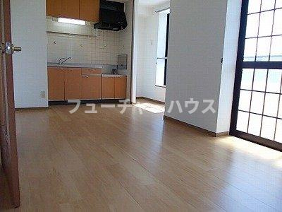 サンヒルズⅡの居間・リビング|おしゃれな居間です