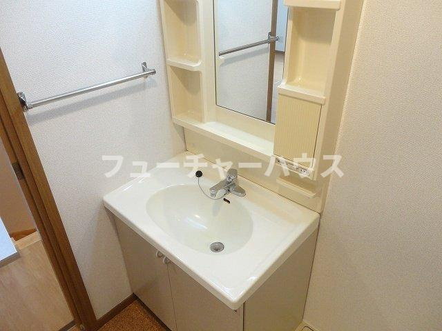 サンヒルズⅡの洗面所|忙しい朝には欠かせない洗面所です