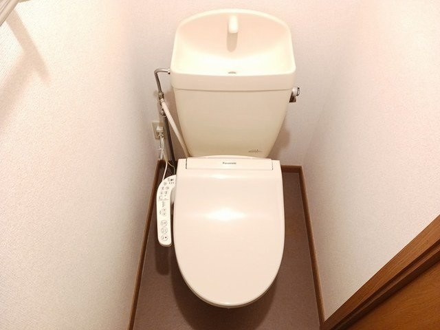 プリマヴェーラのトイレ|落ち着いた色調のトイレです