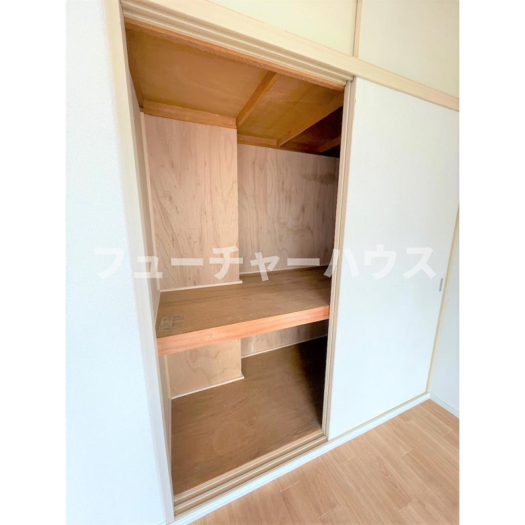 旭台アーバンハイツ　C棟の収納|便利な収納スペースです