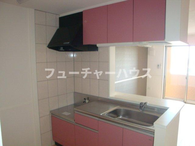 ヴィーヴテソロのキッチン|キッチン