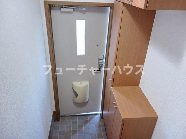 ヒルズⅣの内装|明るい色調の室内です