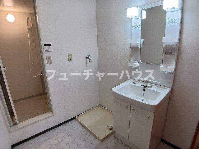 水木コーポⅢの洗面所|コンパクトで使いやすい洗面所