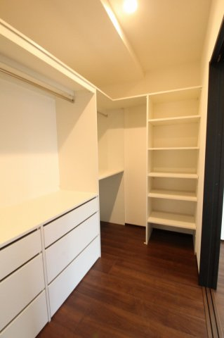 南国市大そねⅥ　3号棟　新築戸建（全5区画）の収納|2F　東の部屋　8.0帖