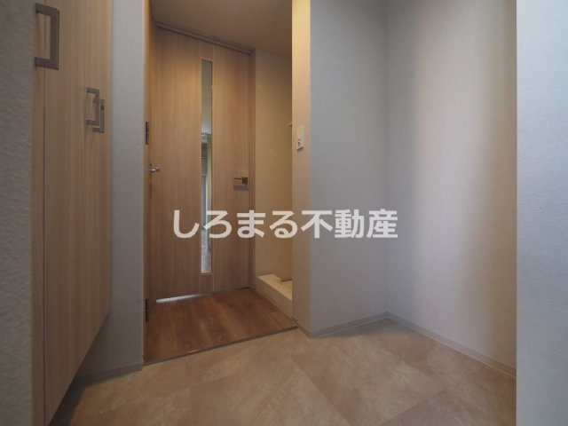 Alivis九条の玄関