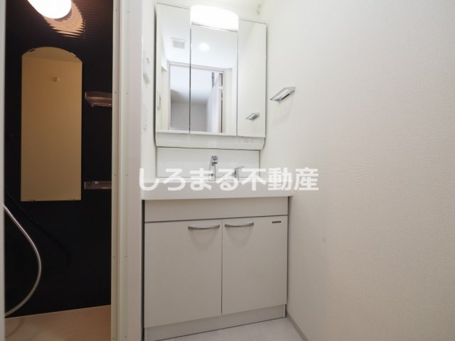 Alivis九条の独立洗面台