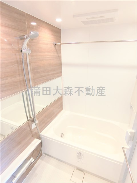 シーズンフラッツ蒲田の浴室|追焚と浴室乾燥機付きのバスルーム　お風呂　浴室