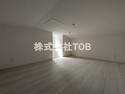 【内装】 | エクラス浜田山 | 屋根裏収納