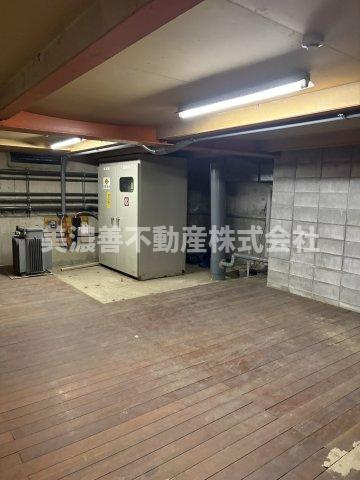 ６６４６０　岐阜市鏡島南事業用倉庫の内装