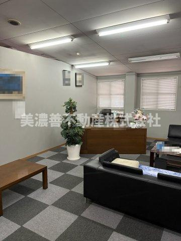 ６６４６０　岐阜市鏡島南事業用倉庫の内装