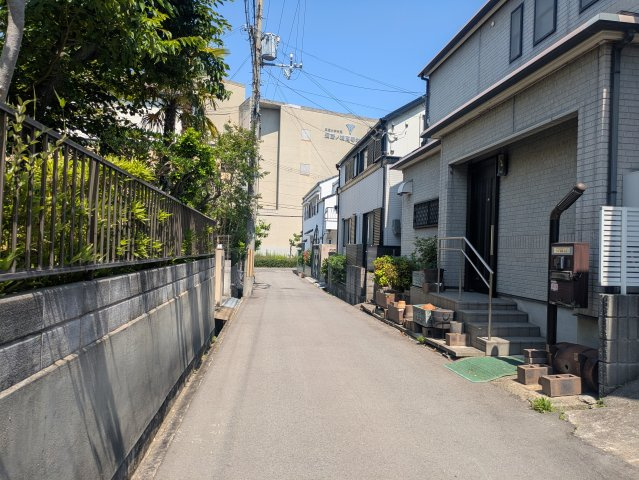 【前面道路含む現地写真】の画像
