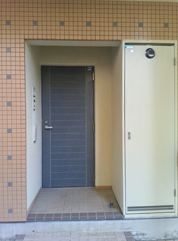 グラーノ芦屋の玄関|収納もある玄関です