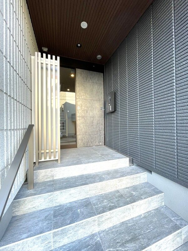 Ｍａｎｓｉｏｎ　Ｃａｌｉｎｏｕｒｓのエントランス