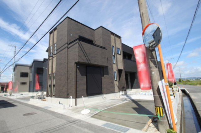南国市大そね甲　4号棟　新築戸建（全5区画）の外観|4号棟　南向き　日当たり良好です！