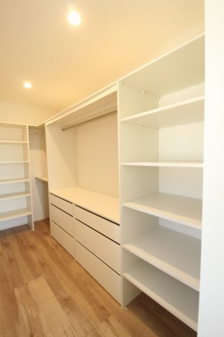 南国市大そね甲　4号棟　新築戸建（全5区画）の収納|2Ｆ　南西の部屋　7.0帖