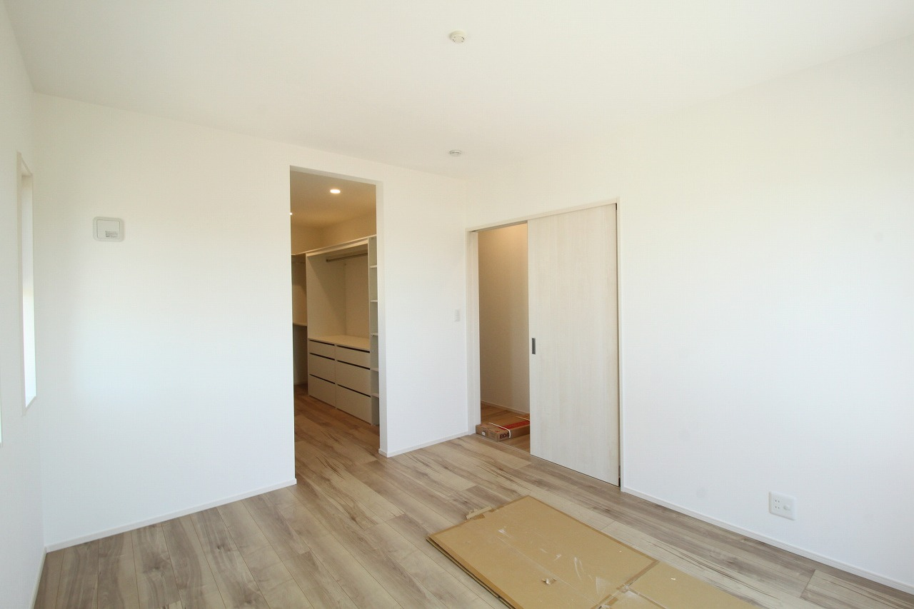 南国市大そね甲　4号棟　新築戸建（全5区画）の洋室|2Ｆ　南西の部屋　7.0帖