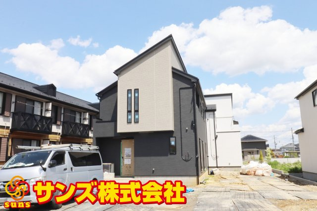 郡山市富田町字前川原　　　１号棟　　　富田小学校、富田中学区の外観|西側から見た外観♪