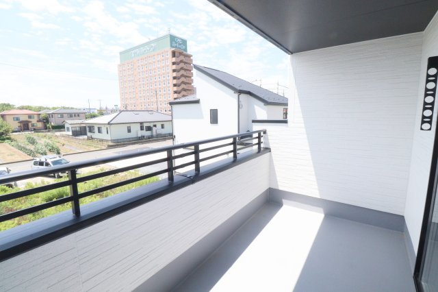 郡山市富田町字前川原　　　２号棟　　　富田小学校、富田中学区の洋室
