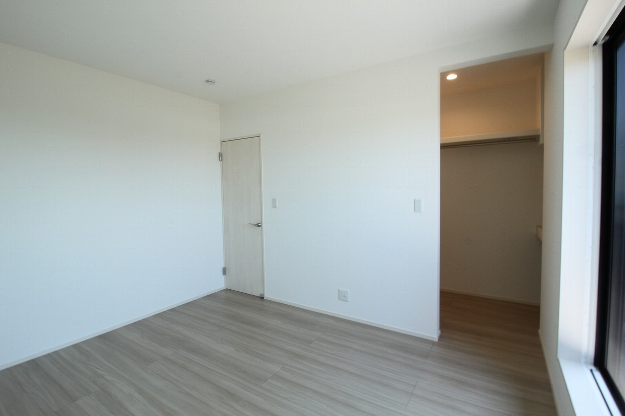 南国市大そねⅥ　5号棟　新築戸建（全5区画）の洋室|2Ｆ　西の部屋　7.0帖